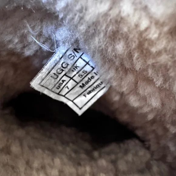 UGG Maylin Shearling Boots - Picture 6 of 9